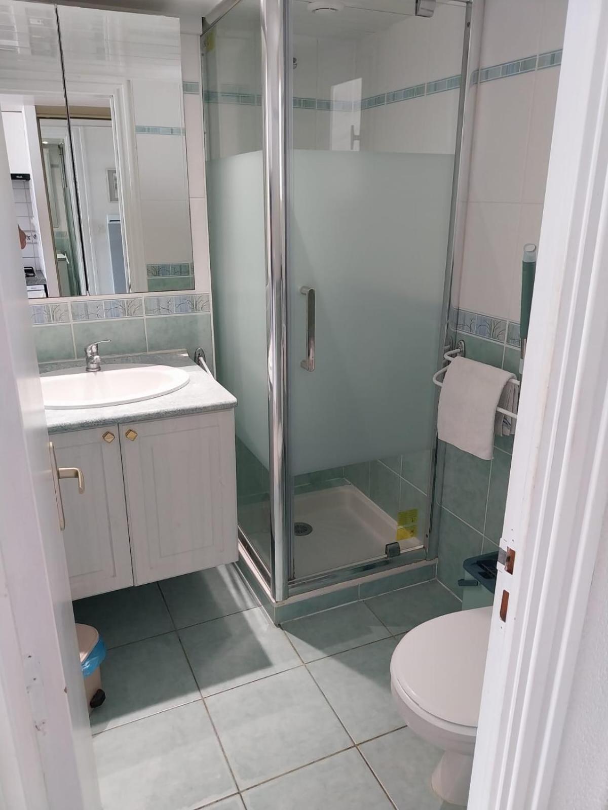 סן-ג'ילדה-דה-רוס Appartement Vue Mer Exceptionnelle A 100M Tres Belle Plage מראה חיצוני תמונה